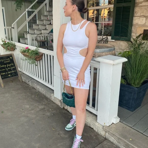 SABO - bodycon dress - Picture 4 of 7